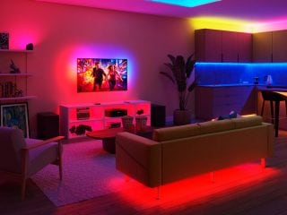 Philipsのスマート照明製品を使用して、適切な雰囲気を演出した部屋の例